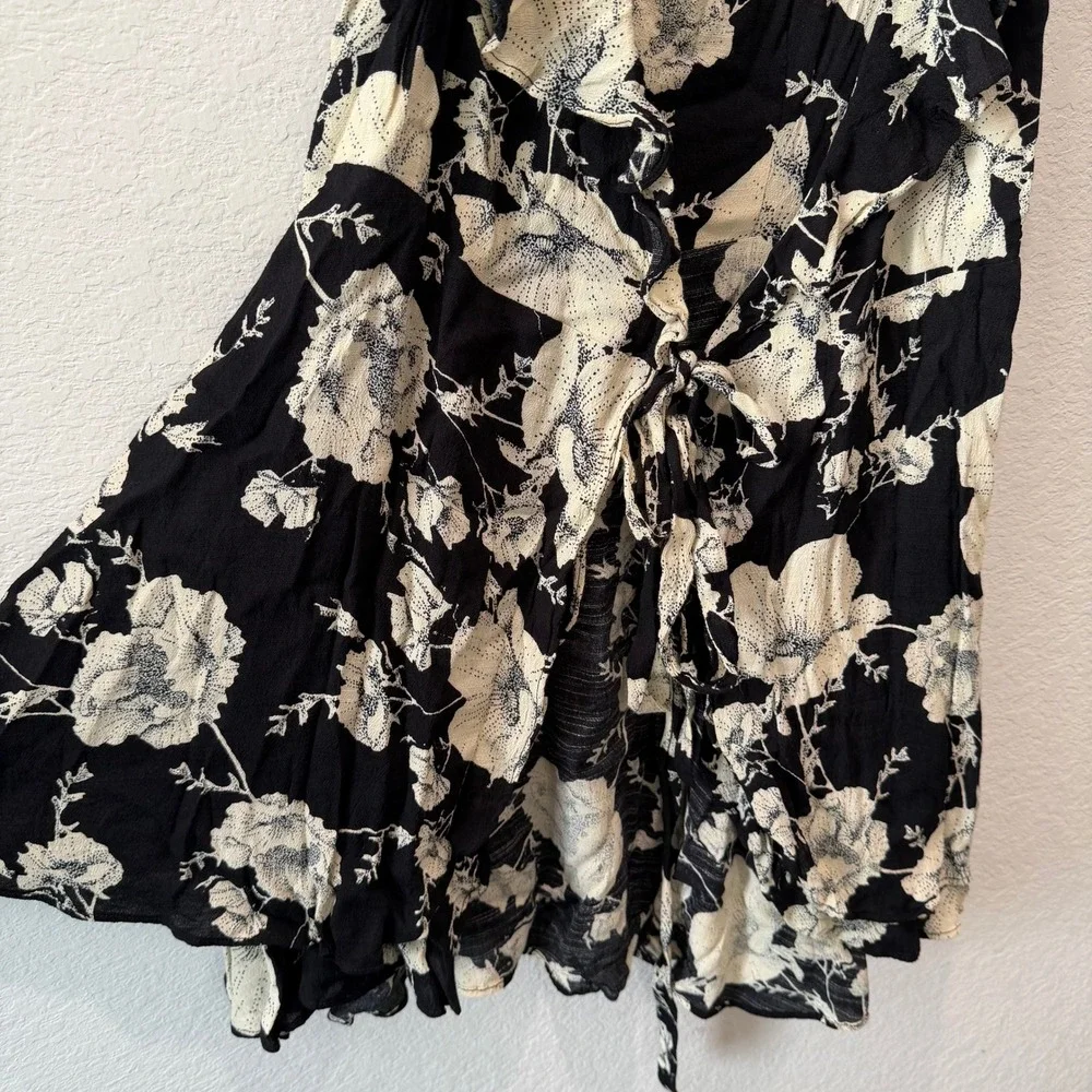 Free People Black Cream Floral Ruffle Wrap Mini Dress Womens XS Short Sleeve